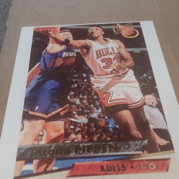 NEW! SCOTTIE PIPPEN 8.5x11 ULTRA PREMIUM GLOSSY 1993 BULLS FINALS VS SUNS POSTER - Picture 10 of 17